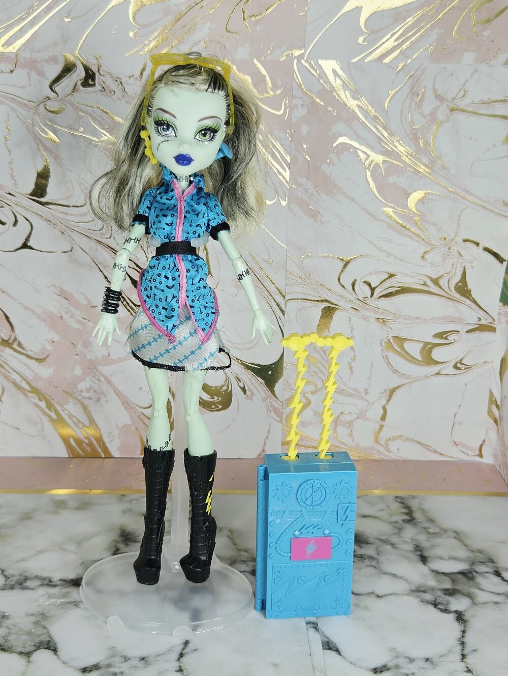 Monster High Scaris Frankie Good Condition Pretty Complete
